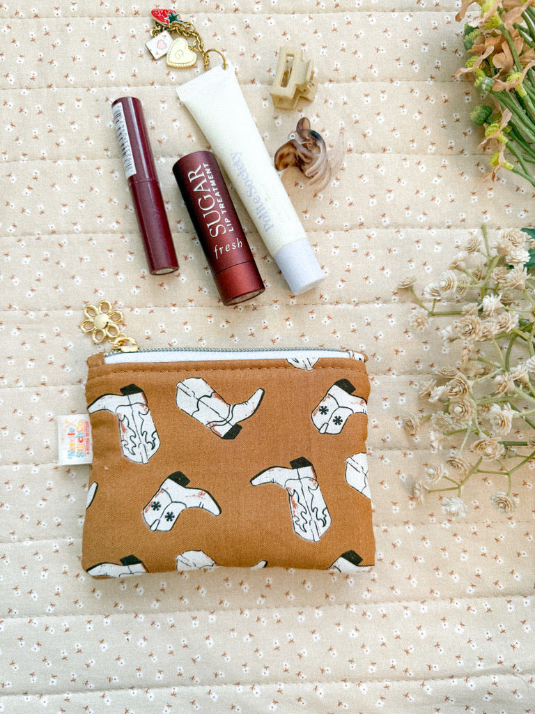 Boots in Sienna Pixie Pouch