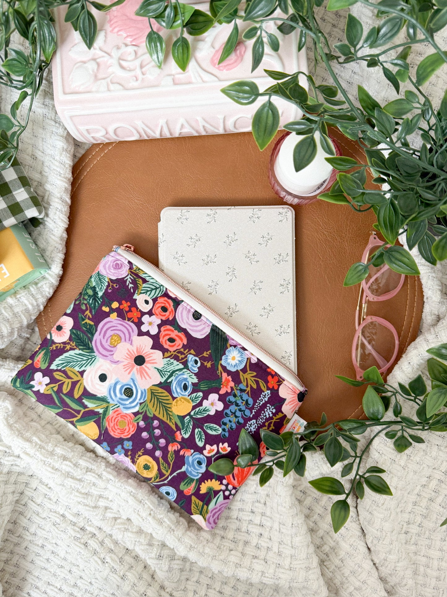 Garden Party in Burgundy Kindle Pouch