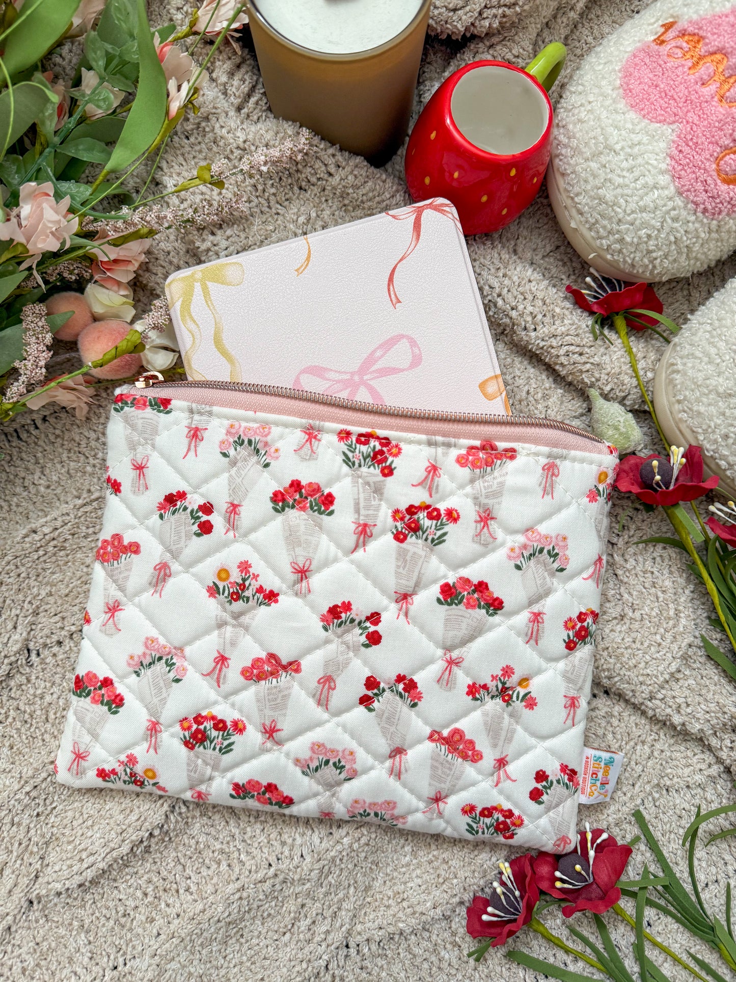 Rose Bouquet Pouch