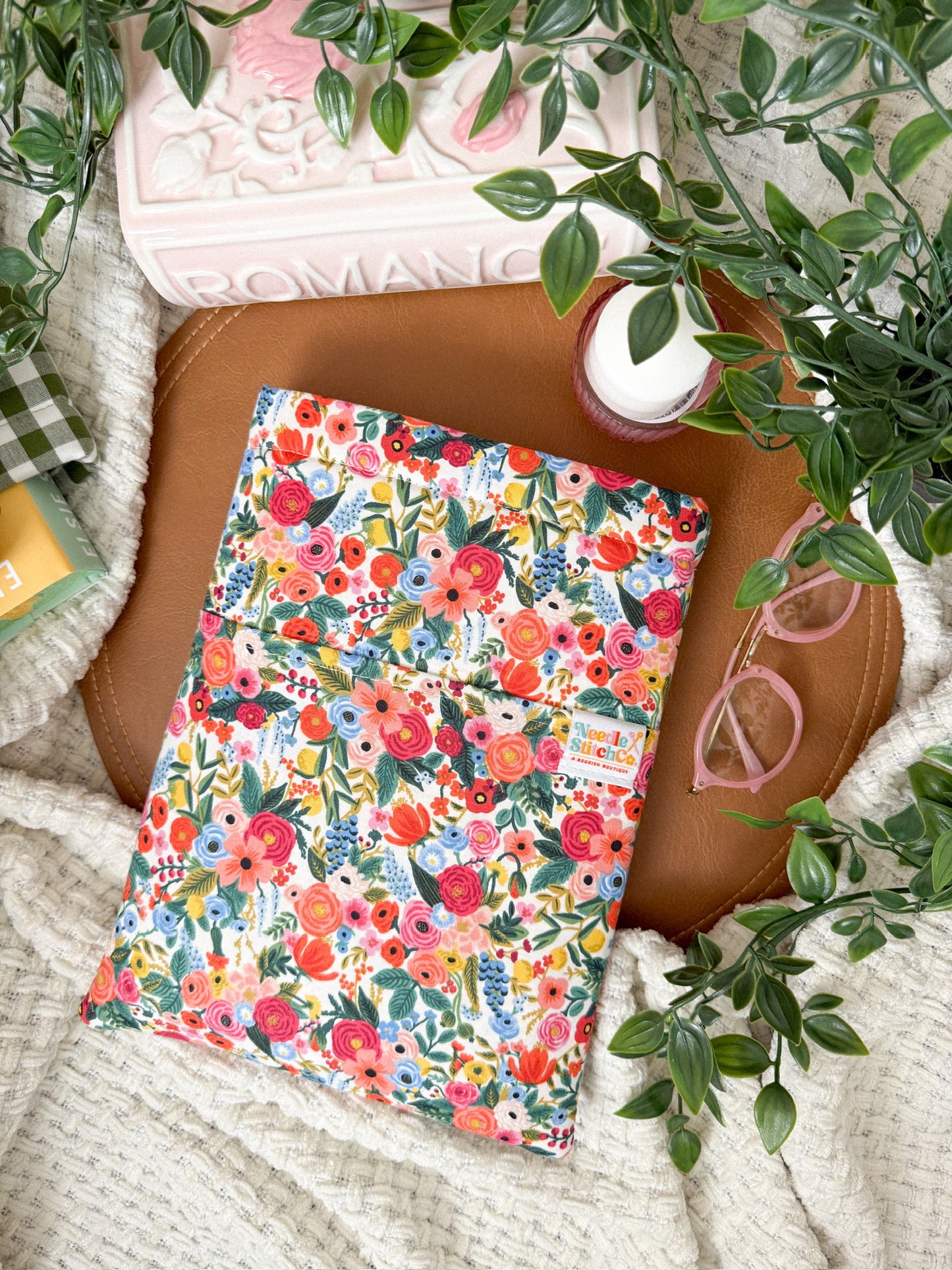 Petite Garden Party in Cream