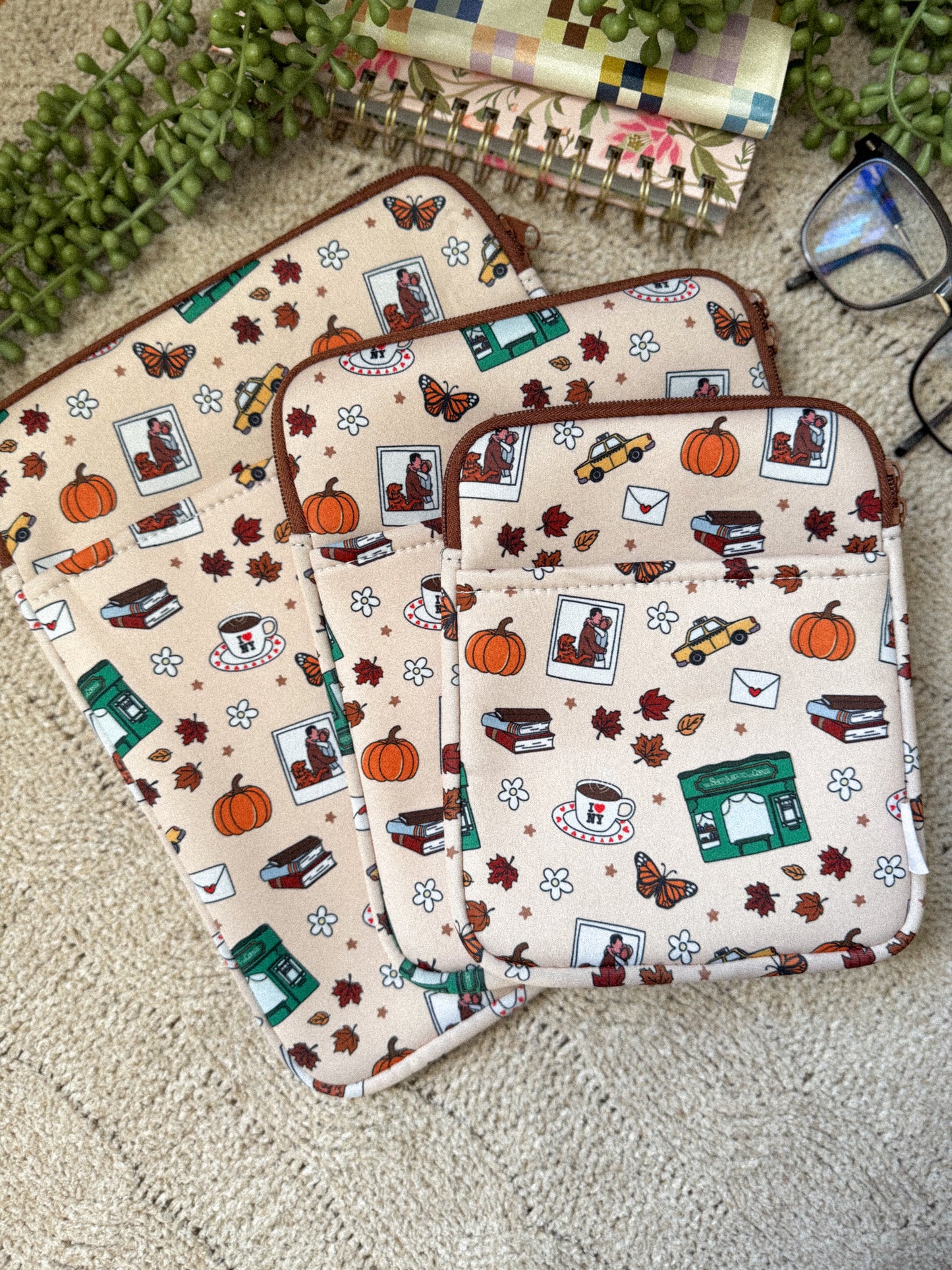 Peppermint-Pink Evergreens Cozy Keeper (Zip Pouch)